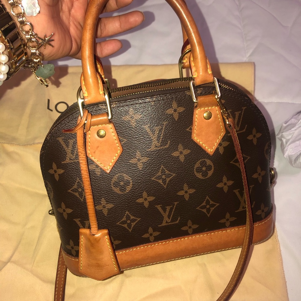 Bag LV authentic ALMA BB